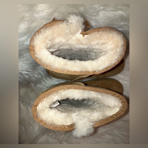 Koolaburra by UGG winter boots - Picture 9 of 17